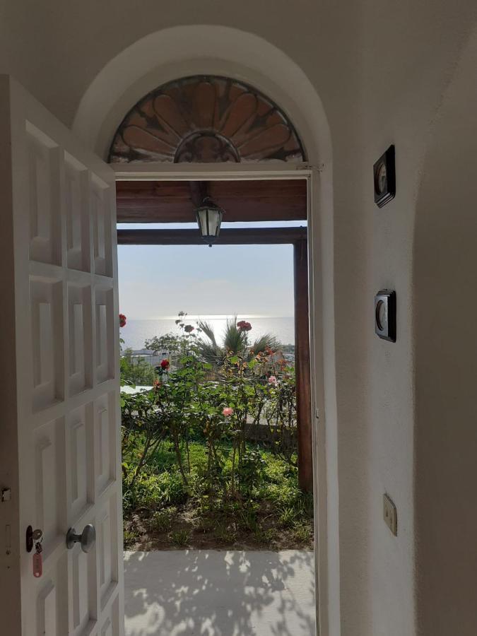 La Terrazzina Sul Tramonto Acomodação com café da manhã Forio di Ischia Exterior foto